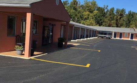 Shaws Komfort Motel - Housity