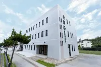 LOW COST RESORT MANZA BEACH