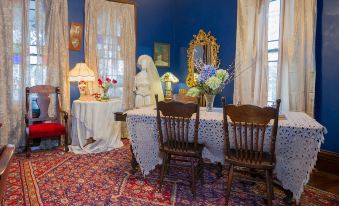 Montgomery Mansion Bed and Breakfast