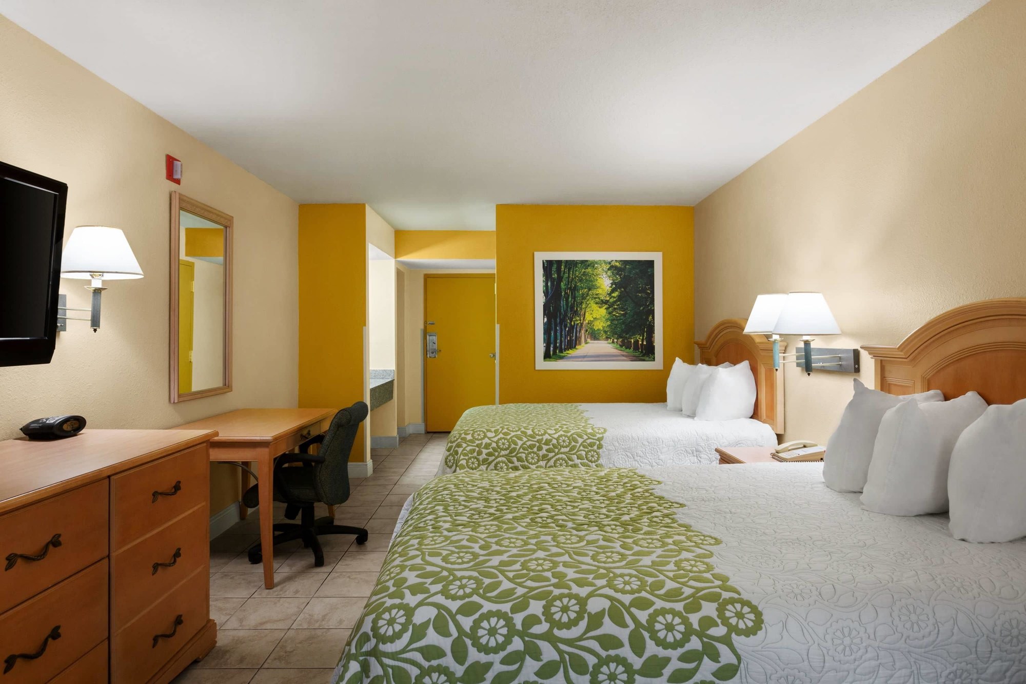 Days Inn by Wyndham N Orlando/Casselberry