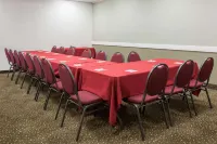 Econo Lodge Inn & Suites - Pet friendly