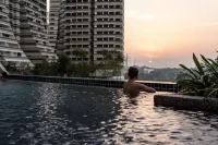 Ramada by Wyndham Meridin Johor Bahru - Rooftop Pools