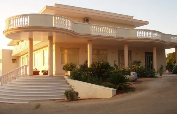 普特維爾德酒店