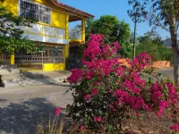 Yellow House Vacation Rental Các khách sạn ở Subic