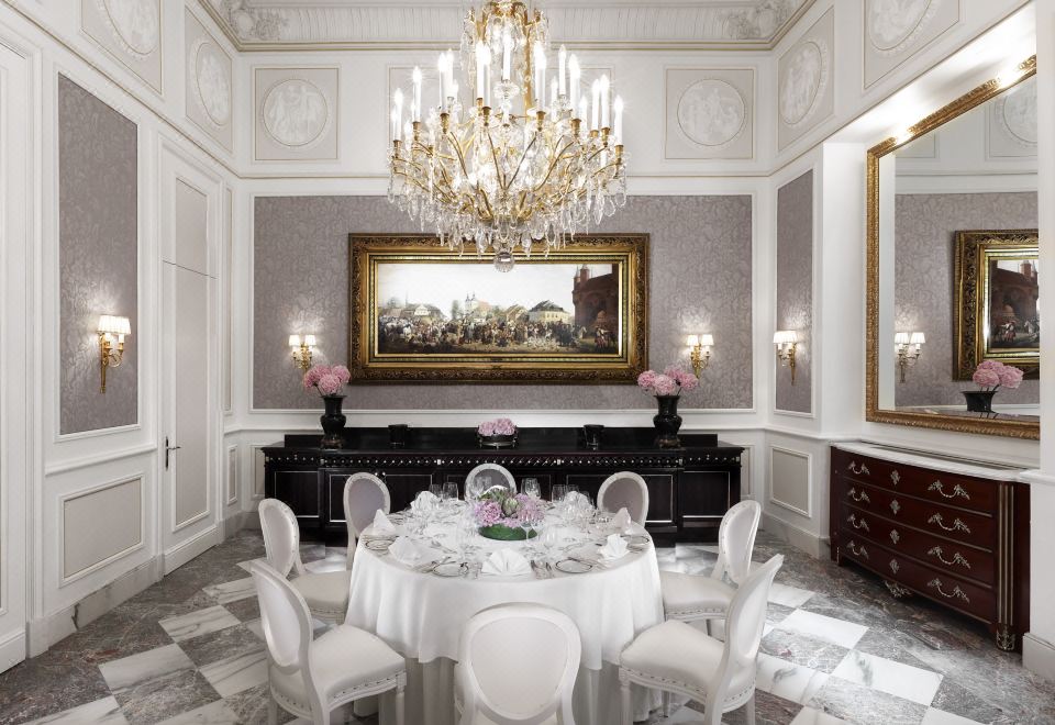 빈 국립 오페라극장의 야경