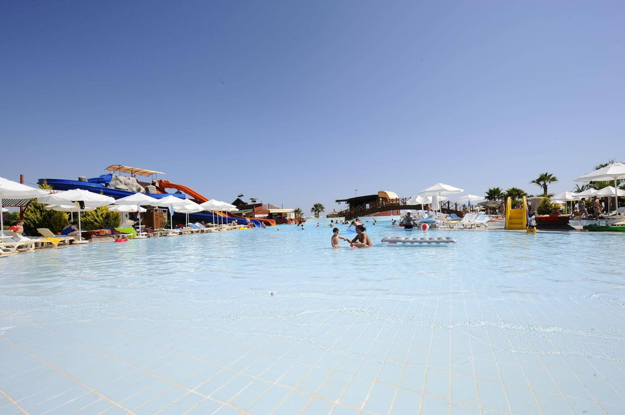 Oz Hotels İncekum Beach Resort