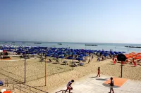 La Perla B&B Hotel - Beach