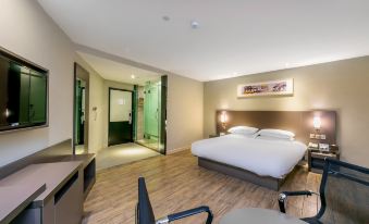 Superior Hotel (Ziyuan Bus Station)