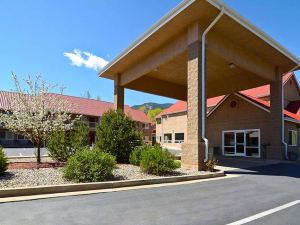 manitou springs hotels 420 friendly