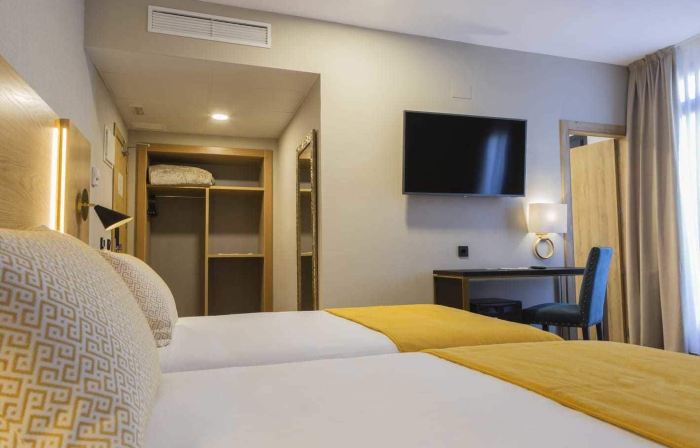 HOTEL ZENTRAL MAYORAL TOLEDO