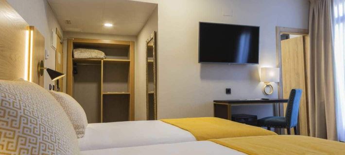 HOTEL ZENTRAL MAYORAL TOLEDO Ξενοδοχεία στην πόλη Toledo