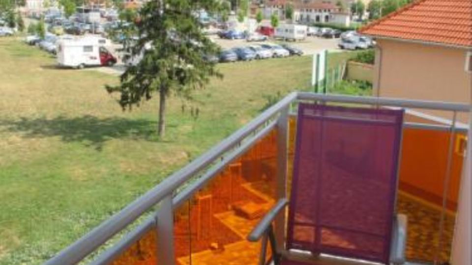 Alpha Apartman Sarvar