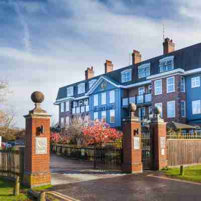 Balmer Lawn Hotel Exterior