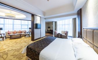 Yulong International Hotel