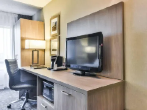 Comfort Inn Aeroport ドルヴァルのホテル