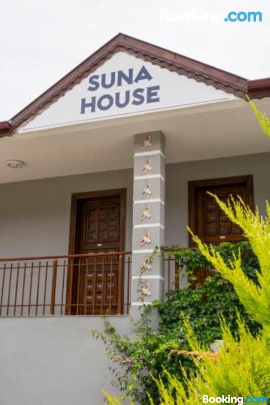 Suna House