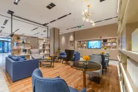 Echarm Hotel (Yiyang Heshan District Wanda Plaza Branch)