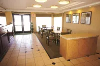 La Quinta Inn & Suites by Wyndham Warwick Providence Airport - 朝食