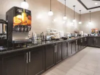La Quinta Inn & Suites by Wyndham McKinney - Breakfast