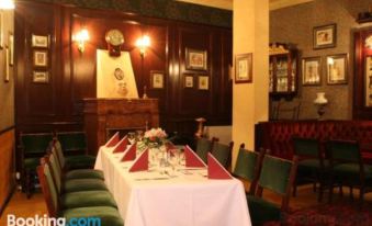 Korona Hotel