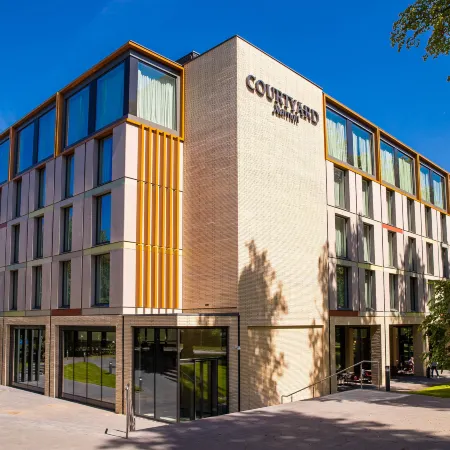 Courtyard by Marriott Edinburgh West Отели в г. Эдинбург