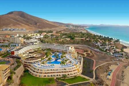 Iberostar Waves Playa Gaviotas All Inclusive Отели в г. Хандия