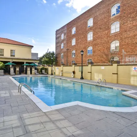 Hampton Inn & Suites Savannah Historic District