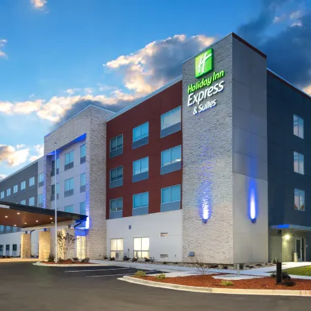 Holiday Inn Express & Suites GREENVILLE SE - SIMPSONVILLE by IHG
