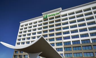 Holiday Inn Alexandria at Carlyle, an IHG Hotel