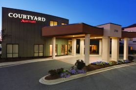 Courtyard Charlotte Airport North