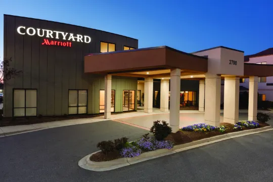 夏洛特機場北部萬怡酒店