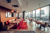 公園邊酒店和公寓 - 早餐