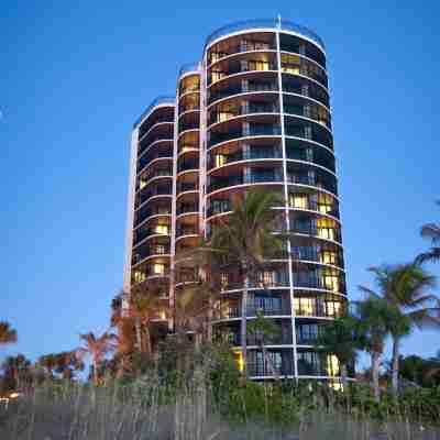 Pointe Estero Resort Hotel Exterior