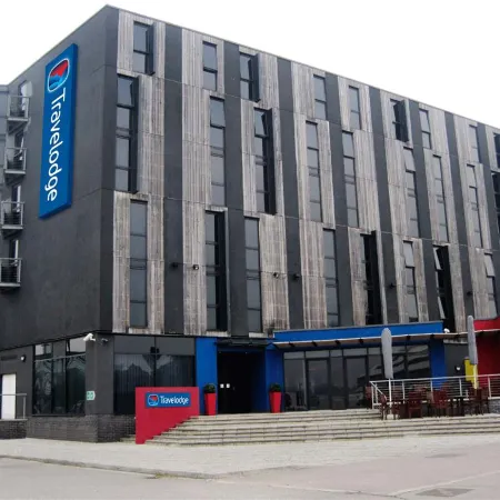 Travelodge Chatham Maritime Отели рядом с достопримечательностью «Стадион «Пристфилд»»
