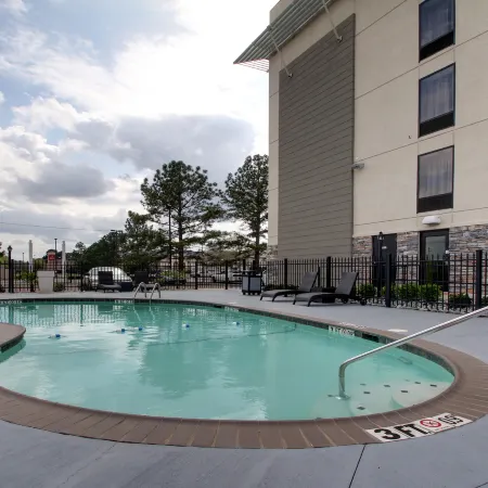 Holiday Inn Express & Suites JACKSON DOWNTOWN - COLISEUM by IHG