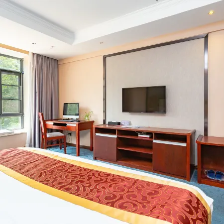 Forest Hot Spring Hotel