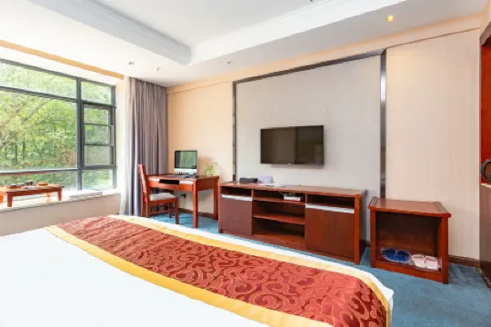 Forest Hot Spring Hotel