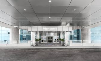 Sheraton Gateway Hotel in Toronto International Airport