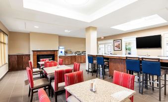 Comfort Inn & Suites Pine Bluff