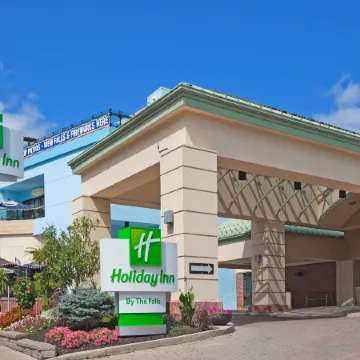 Holiday Inn NIAGARA FALLS - BY THE FALLS by IHG