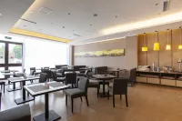 Homeinn Plus Hotel (Pingyao Ancient City North Gate Railway Station) - 3 Sao