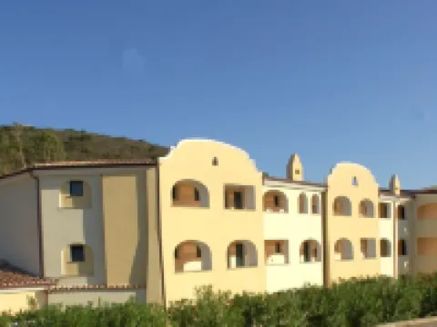 เรสซิเดนซ์ กาลา ลิเบรอตโต โรงแรมในOrosei