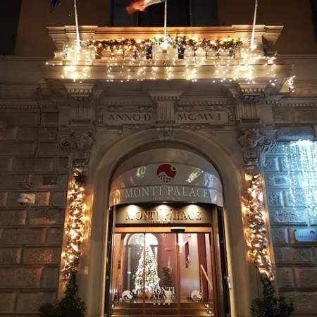 Monti Palace Hotel