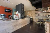 Naples Bay Resort & Marina - bar
