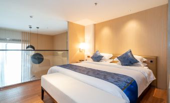 Ling Jiang Hotel