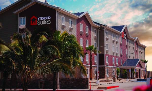 Extended Suites Celaya Galerias