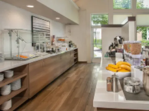 Sonesta ES Suites Baltimore BWI Airport Hotels in Linthicum Heights