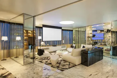 รูปภาพของดับเบิ้ลยู กรุงเทพ