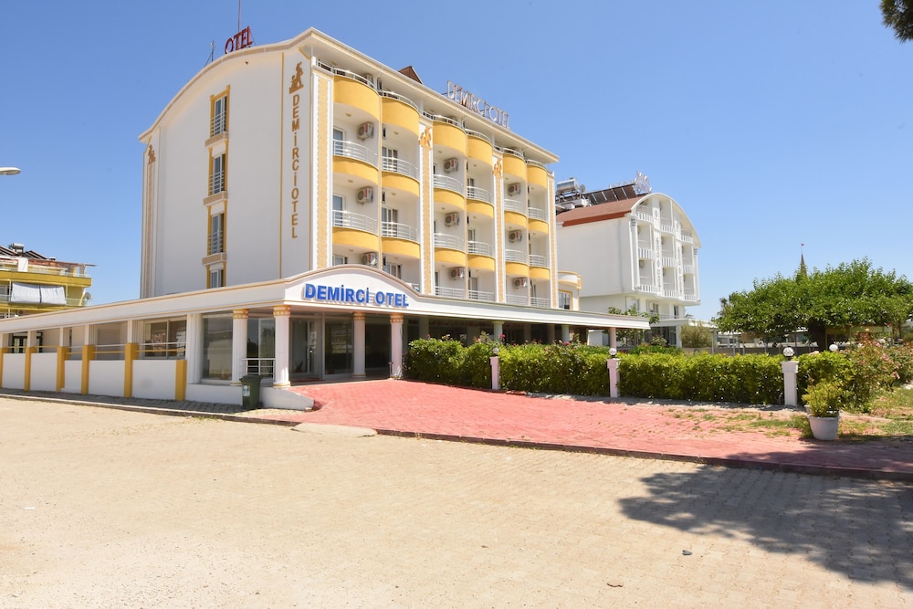 Demirci Hotel