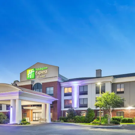 Holiday Inn Express & Suites Hardeeville-Hilton Head by IHG